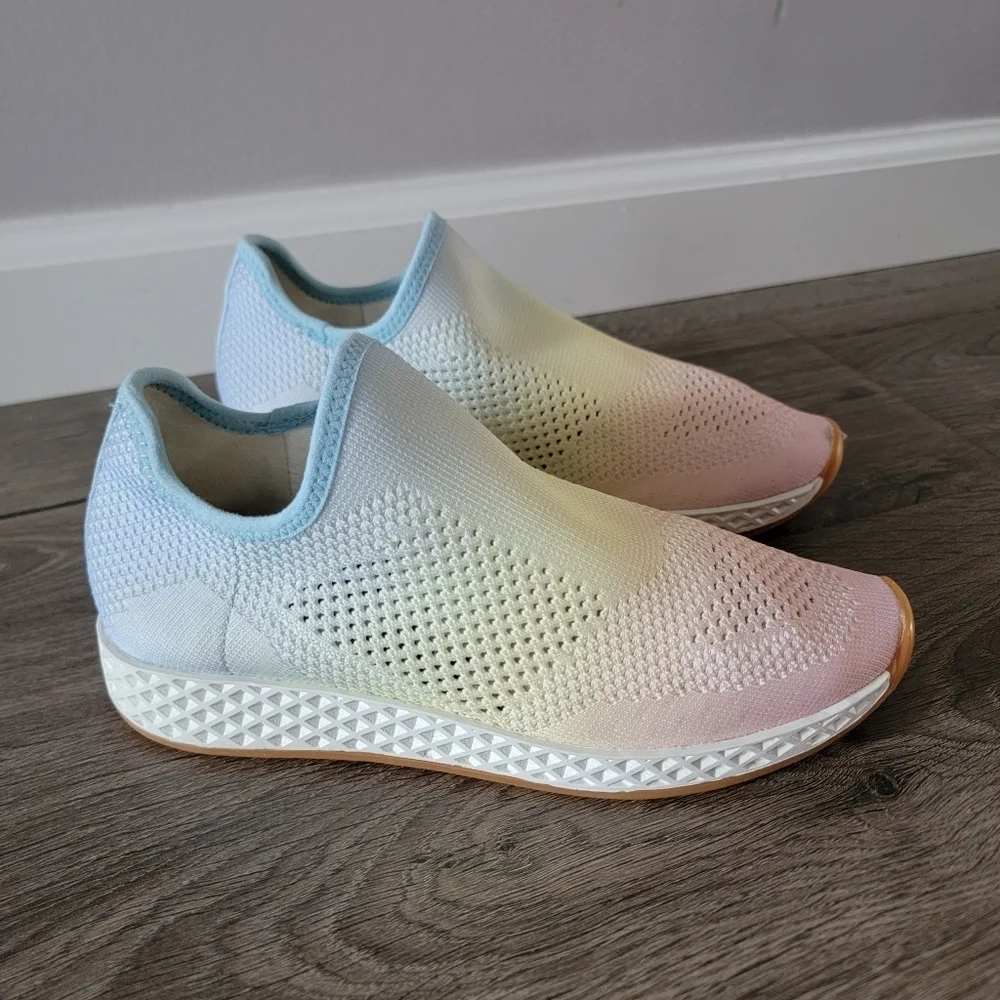 Womens knit slip on sneakers by Urban Sport J/slides Tori size 7